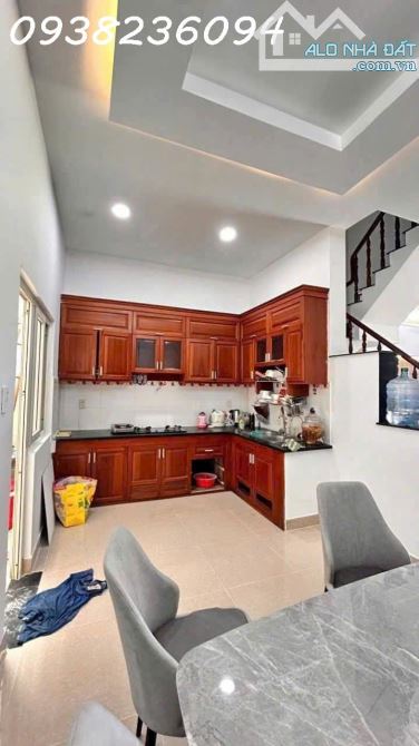 NHÀ 70m2, HẺM LỚN, FULL NỘI THẤT XỊN, GẦN CAO ĐẲNG ĐÊỊN LỰC QUẬN 12 - 2