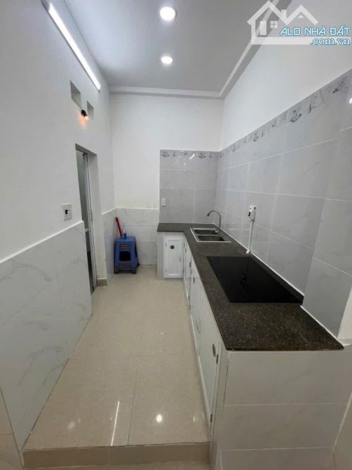 Bán Nhà Nguyễn Văn Cừ, P.2, Quận 5, ngay Quận 1 – 2 tầng – 2PN – Hẻm 4m – Giá Chỉ 5.28 Tỷ - 2