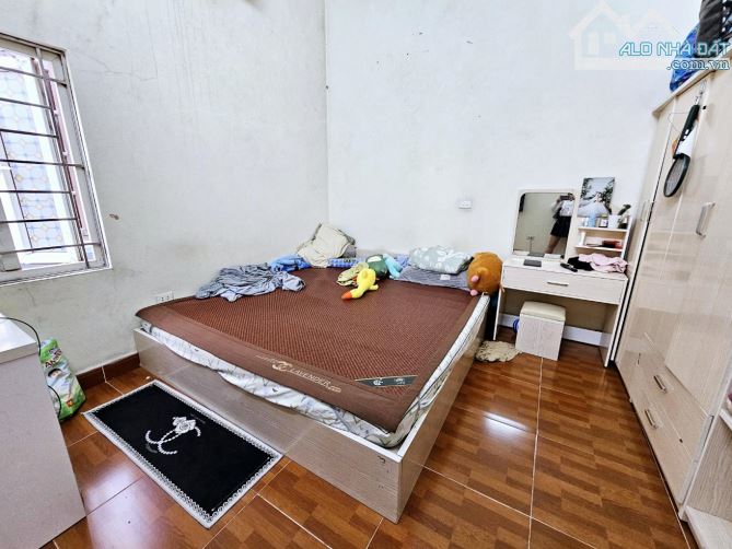 BÁN NHÀ DÂN XÂY Ô CÁCH 56m2, NGÕ Ô TÔ 7 CHỖ, NỞ HẬU, KINH DOANH, AN SINH ĐỈNH - 2