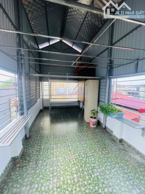 Chính chủ Bán nhà 5Tầng PViệt Hưng phố Ngô Gia Tự 4,95 Tỷ . - 2