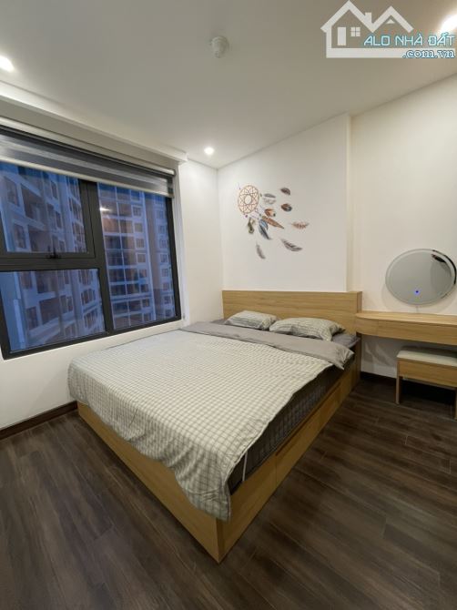 🌹 Bán căn 2PN full nội thất tầng trung view vể bơi Vô cực giá 2,350 triệu - 2
