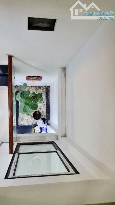 Bán Nhà Phố Cổ Linh,45m2-hơn 7 tỷ-FULL NỘI THẤT-Ô TÔ GẦN-VIEW TTTM AEON-Ô CHỜ THANG MÁY - 2