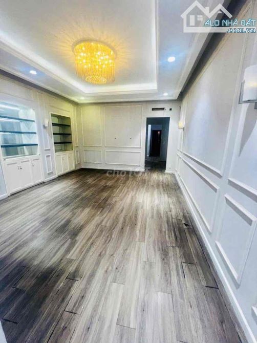 Cho thuê nhà 3 tầng Nguyễn Văn Linh gần Cầu Rồng - Vị trí cực đẹp - 2