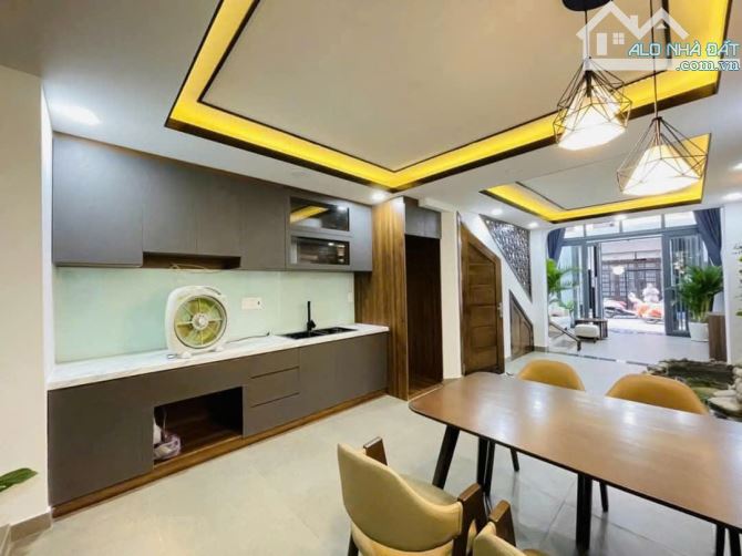 Bán nhà hẻm xe hơi 4,5m đường Lê Đức Thọ, P.6, 4 x 15, 5 tầng giá 7.35 tỷ tl - 2