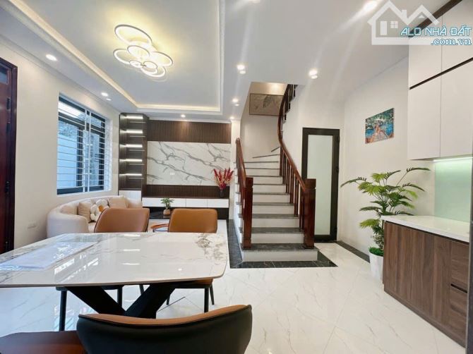 Bán nhà Sài Đồng, Long Biên, Hà Nội, 5,95 tỷ, 43m2, view đẹp, nhiều tiện ích, ngõ nông - 2