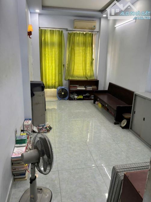 🏡hẻm to hơn đường Thái Phiên Q11. 🏡Thái PhiênPhường 8, Quận 11, - 2