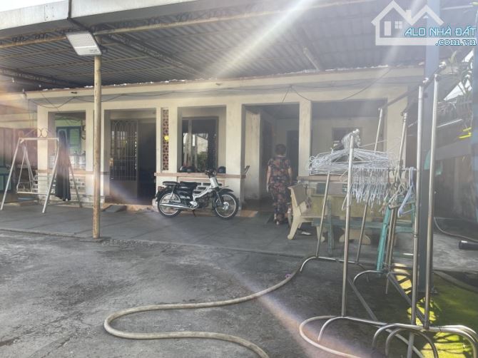 BÁN NHÀ MẶT TIỀN 310M2- GIÁ ĐẦU TƯ - KINH DOANH -ĐẦU TƯ ĐỀU OK - BÀ ĐIỂM - HOC MÔN - 2