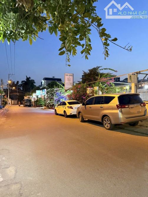 HẺM XE HƠI THÔNG, LÃ XUÂN OAI - 110M2(5x22) - DÒNG TIỀN 15TRẸO/THÁNG - CHỈ 5T.Ỷ. - 2