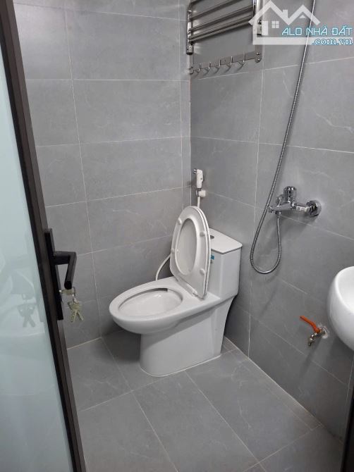 Phòng trọ Xuân Đỉnh cấp 4 gác xép với 28m2 đủ đồ giá 2,5tr /th - 2