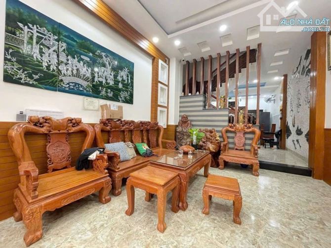 💥SIÊU PHẨM 4 TẦNG - ĐỘC LẬP - TÂN PHÚ - 4X20 - TẶNG FULL NỘI THẤT - NHỈNH 8 TỶ. - 2