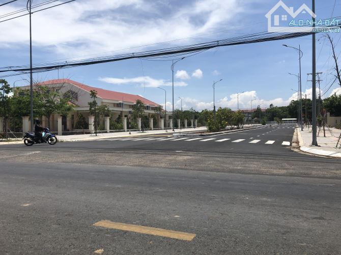 Mặt tiền ven biển chuẩn bị mở rộng, ngay khu hành chính-dt 325m2-13,5x24m-full thổ cư - 2