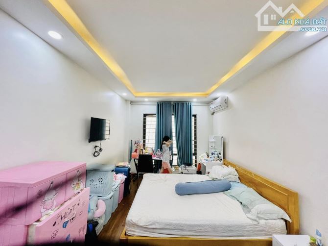 Bán gấp nhà phố Khương Hạ, Thanh Xuân, nhà đẹp, ngõ thoáng, gần hồ Khương Hạ - 2