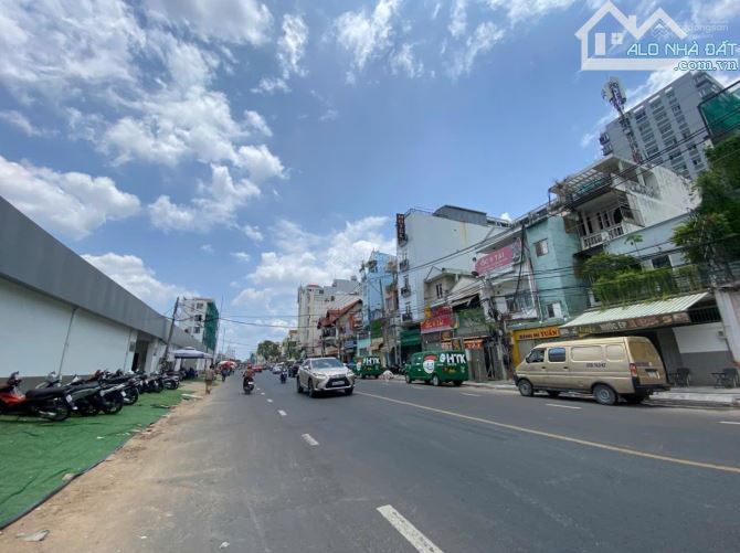 (HIẾM) - Mặt tiền ngang khủng (13 x 12m) Hoàng Hoa Thám, Tân Bình - HĐ thuê 100tr - 2