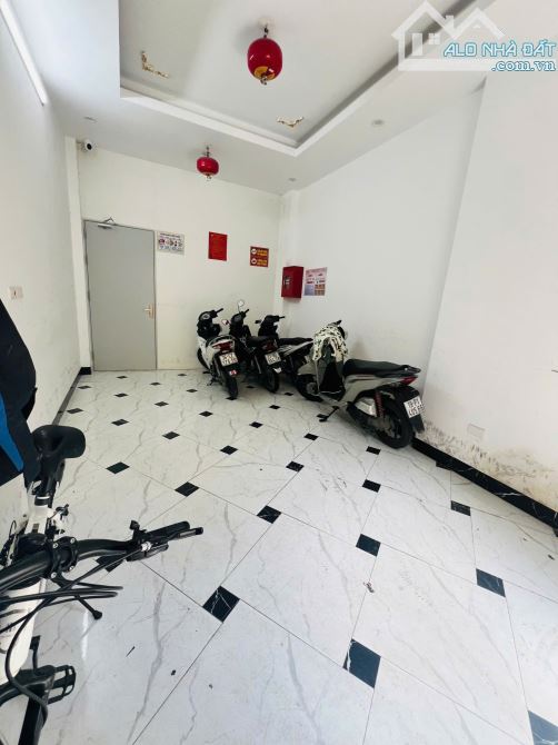 Bán CCMN Đường Mỹ Đình - LÔ GÓC - O TÔ - NGÕ THÔNG - TIỀM NĂNG - 45m2 - Nhỉnh 9 tỷ - 2