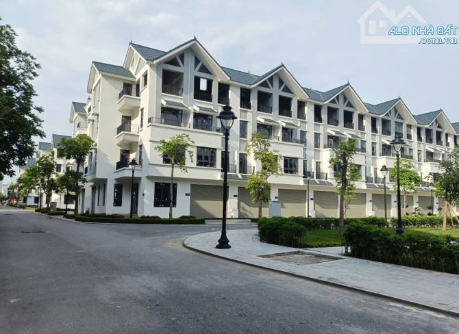 LK LÔ GÓC 150M 4 TẦNG MT25M, V.HÈ 8M, ĐẸP NHẤT HINODE ROYAL PARK! 28 TỶ - 2