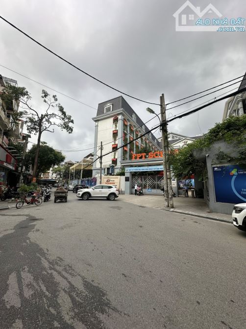 BÁN GẤP NHÀ CẦU GIẤY GIÁP DANH BA ĐÌNH TÂY HỒ- KCBT CHẮC CHẮN- NGÕ THÔNG TỨ TUNG- MT 4M - 2