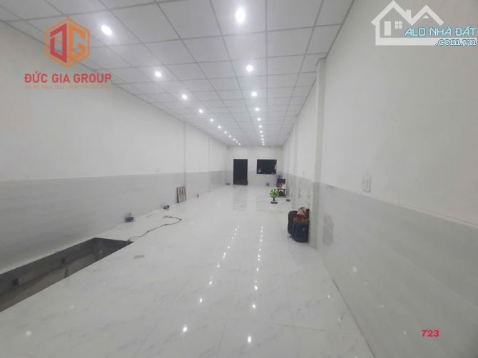 Cho thuê nhà mới đẹp mặt tiền gần ngay Phạm Văn Thuận - đường Nguyễn Văn Hoa giá 16 triệu - 2