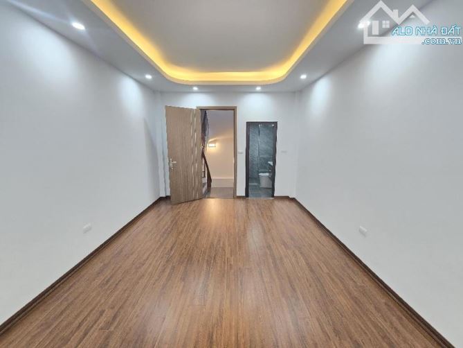 Bán nhà mới Dương Văn Bé 33m, 5 tầng, mt 4m, giá 7tỷ - 2