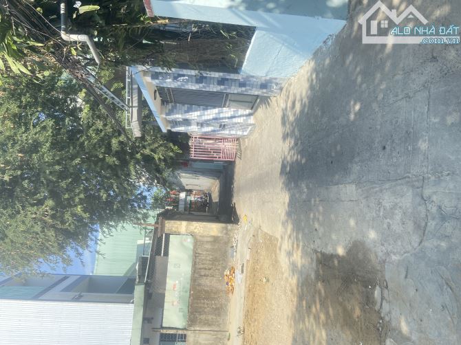 Đất đẹp sát đường Tôn Đản vị trí cực đẹp bán nhanh - 2