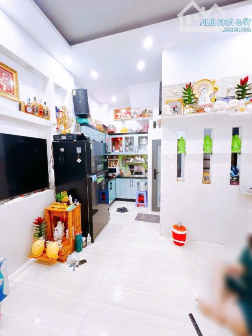 Bán nhà 4 Tầng ĐOÀN VĂN BƠ , P14 , Q4 . GIÁ CHỈ 3.45 TỶ - 2
