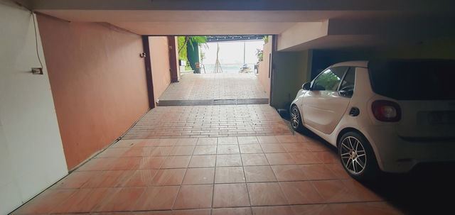 Bán nhà mặt phố Nhật Chiêu, Tây Hồ 110m2, 5T thang máy có hầm, mặt tiền 6.6m, 2 thoáng - 2