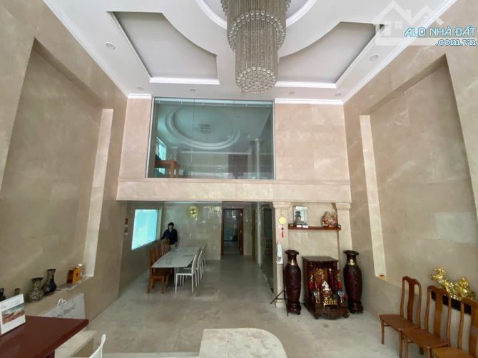 Căn góc 2 MT NGUYỄN THỊ MINH KHAI QUẬN 1 (7X20m) hầm + 7 tầng, thang máy, PCCC - 2