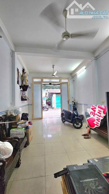 6.35 Tỷ - DT 4x16m- 3 tầng - HXH 8m- đường số 8- BHH.A- Bình Tân - 2