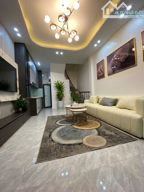 💥 LẠC TRUNG - HAI BÀ TRƯNG - 5,35 TỶ - Ô TÔ ĐỖ GẦN - NHÀ ĐẸP FULL NỘI THẤT SANG XỊN - 2