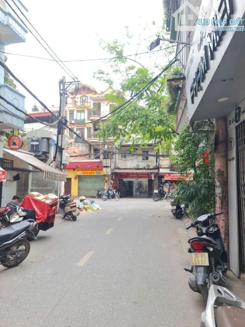 BÁN NHÀ MẶT PHỐ HOA BẰNG KINH DOANH CỰC ĐỈNH  67M2 - 3 TẦNG - 2