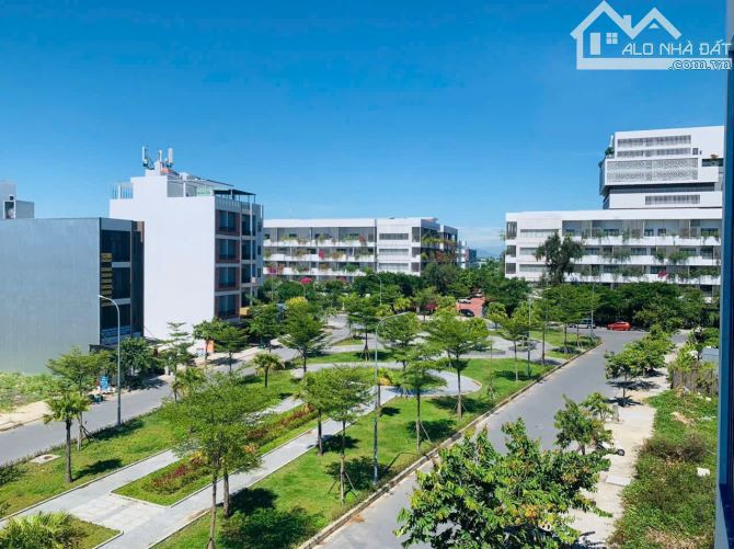 Bán lô fpt kẹp vệt cây xanh đường 10m5 Sát trường đại học fpt - 2