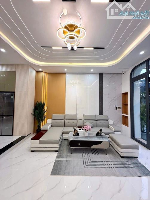 2,85 TỈ, NHÀ MỚI 100%,NHÀ RỘNG 5X30M 1TRỆT 2LẦU, ĐƯỜNG RỘNG 7m SỔ HỒNG RIÊNG,THỦ DẦU MỘT - 2