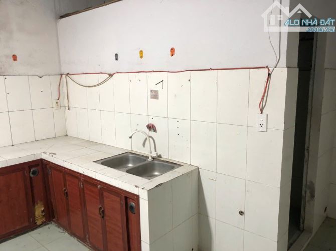 Bán đất tặng nhà C4 đường VŨNG THÙNG 1 , đối diện Chung cư 100m2 giá 4ty6 có bớt - 2