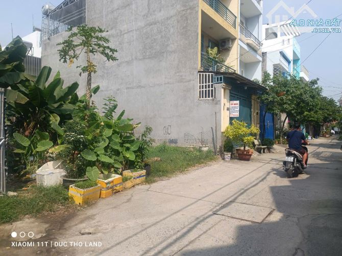 Bán nhanh Đất đẹp hiếm có 5x25m chỉ nhỉnh 4Tỷ, HXH TL22, Thạnh Lộc gần Ngã Tư Ga - 2