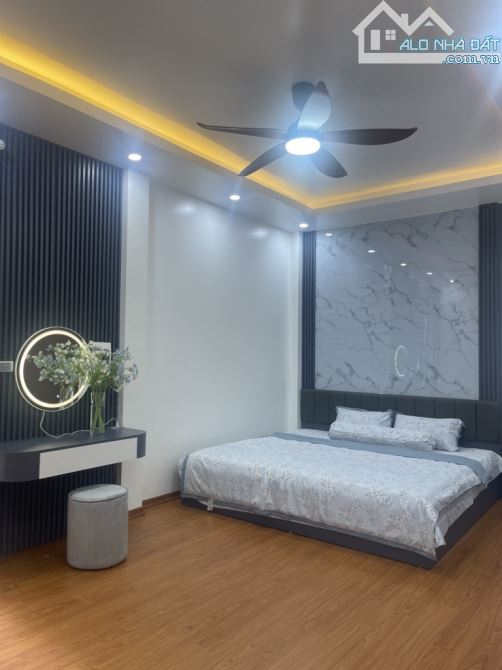 Bán nhà Minh Khai, 55.7m, 5 tầng, mt 6m, giá 10 tỷ, thoáng trước sau. - 2