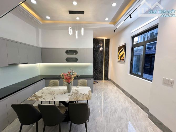 Bán  nhà 1T3L góc 2 MT, ngay KDC Hoàng Minh Chánh P.Hóa An, đường ô tô 8m thông thoáng - 2