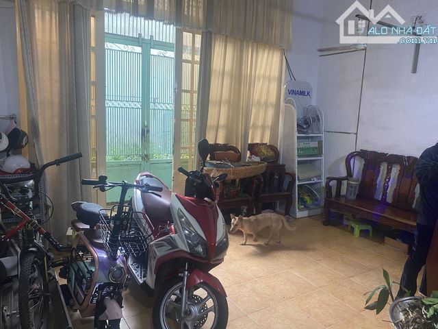 Nhà hót Cống lở tân bình 2 tầng 3PN, giá hời chỉ nhỉnh hơn 5 tỷ - 2