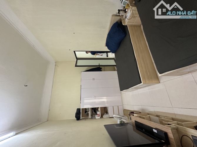 💥💥💥SỐC - NGỌC LÂM -50M2 -3TẦNG -DÂN XÂY– FULL NỘI THẤT-VÀI BƯỚC RA MẶT PHỐ. CHỈ 10.8 TỶ - 2