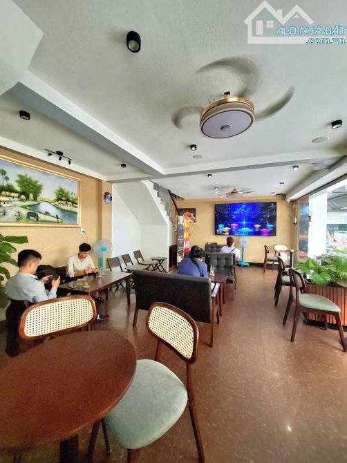Bán nhà mặt tiền ngang lớn đường Nguyễn Giản Thanh Quận 10 - 2