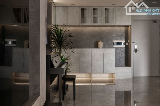Bán căn hộ 3PN 2WC Võ Thị Sáu, Hai Bà Trưng, tầng 1, ôtô đỗ cửa, kinh doanh, gara 150m2. - 2