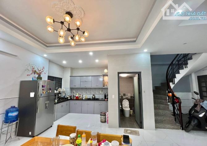 Bán Nhà Đường 3052 Phạm Thế Hiển- 6m x 18m -108m.2- 3 Lầu - 4PN-5WC F7 Q8- Nhà Mới Keng - 2