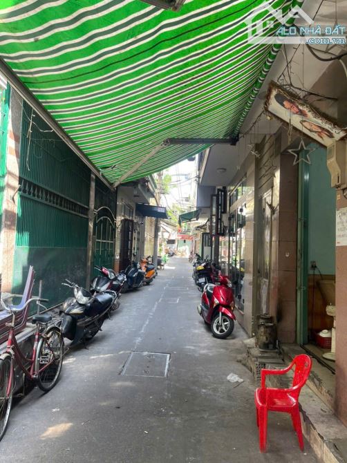 Bán nhà mê lửng đúc kiệt ô tô Đinh Tiên Hoàng, cách đường chính chỉ vài căn nhà - 2