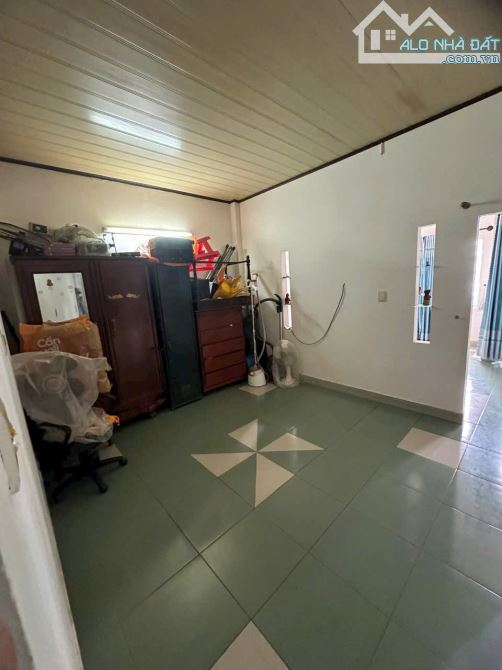 Bán nhà 3 tầng kiệt Ông Ích Khiêm, có bãi giữ ô tô gần nhà, ngay trung tâm thành phố - 2