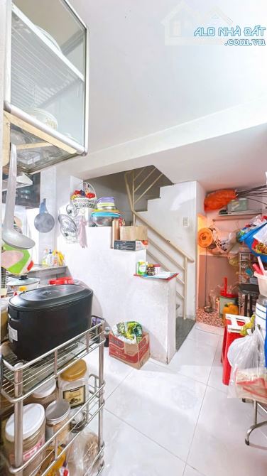 Bán nhà 4 tầng kiên cố Đoàn Văn Bơ Q.4 chỉ nhỉnh 3Tỷ - 2