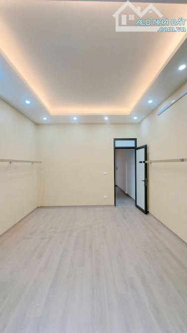 BÁN NHÀ PHÂN LÔ HOÀNG VĂN THÁI - THANH XUÂN 64M2 - 5T - 4.1M - GARA - K.DOANH ĐỈNH - GIÁ R - 2