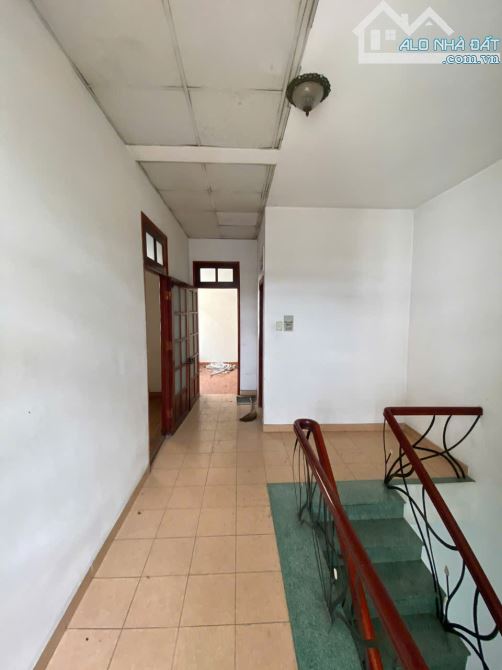 Cho thuê MT Chính chủ 986 Nguyễn Kiệm, P3, Gò Vấp - 7.6x17m, 3 tầng, kế bên Anh Văn VUS - 2