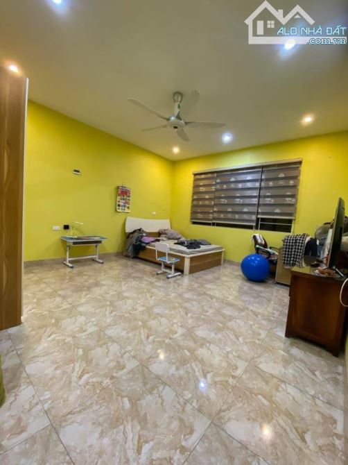 BÁN NHÀ LÔ GÓC KIM MÃ GẦN LOTTE, 6 TẦNG, NGÕ KINH DOANH, 2 MẶT THOÁNG, GIÁ 10 TỶ, SỔ ĐỎ - 2