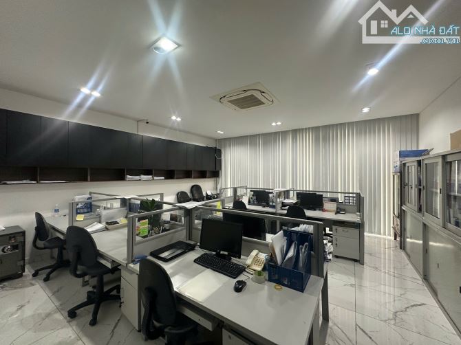 Cho thuê sàn Văn phòng Sala- 80m2 hoàn thiện đẹp- Gía chỉ 28 Triệu - 2