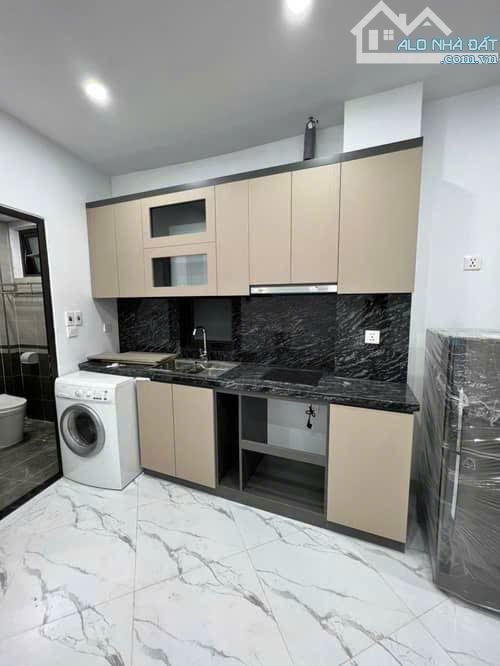 🔥🔥🔥CHO THUÊ 2.5 TỶ/NĂM - CỰC PHẨM CCMN LÔ GÓC 3 THOÁNG – CÁCH PHỐ 20M - 2