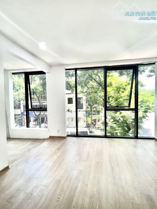 Nhà mặt phố Trần Đại Nghĩa, quận Hai Bà Trưng, 140m2 x 4 tầng, mặt tiền 8,3m, 108 tỷ! - 2