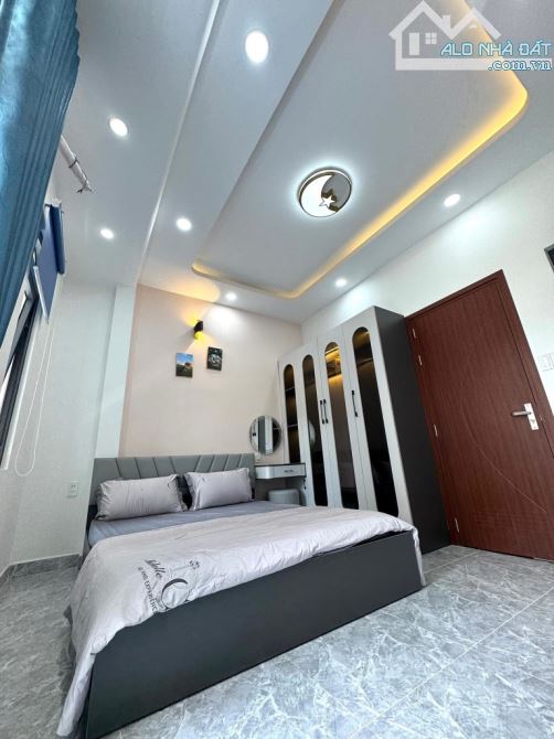 BÁN NHÀ TÂN PHÚ – 52M² – 2 TẦNG – FULL NỘI THẤT – GIÁ NHỈNH 5 TỶ - 2